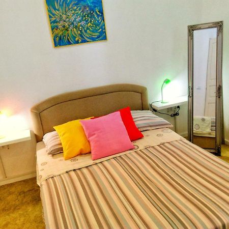 Chincha Apartment Pula Bagian luar foto
