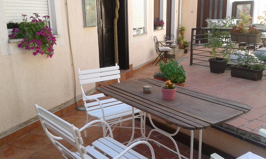 Chincha Apartment Pula Bagian luar foto